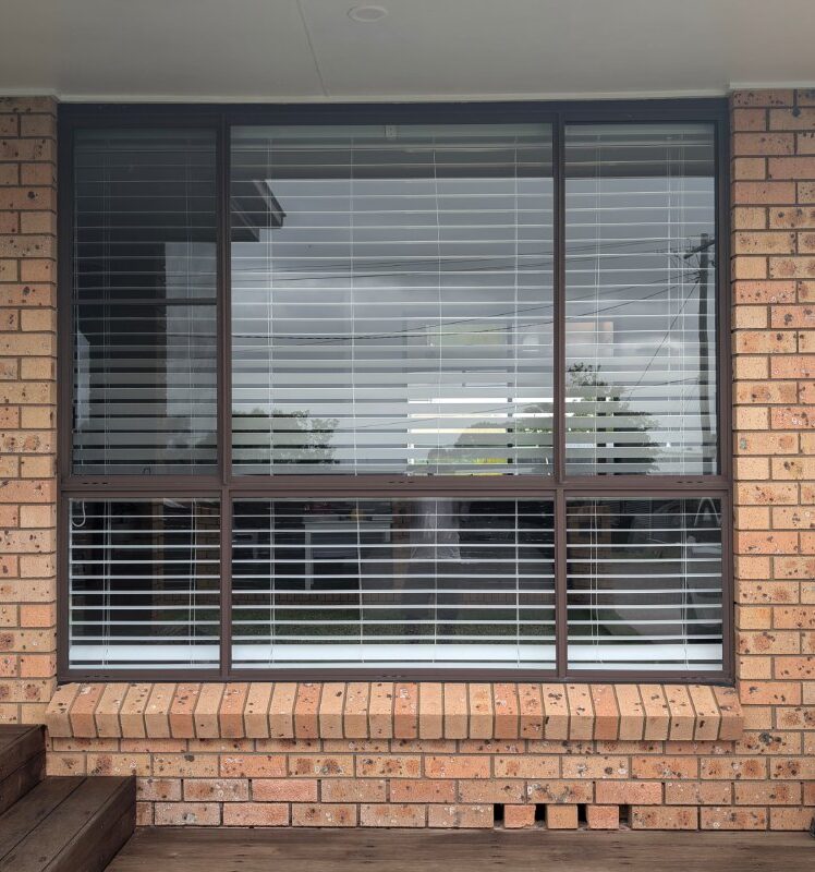 aluminum window paint e1741677123570